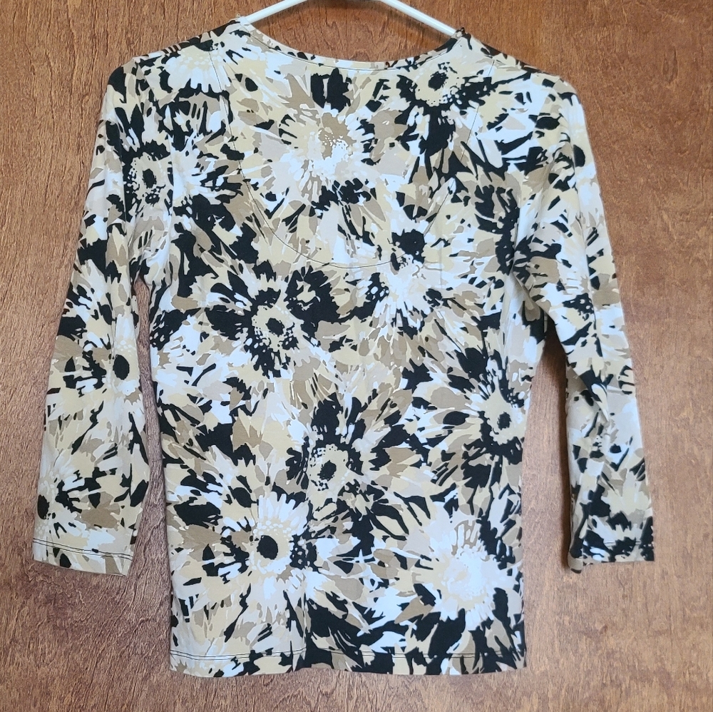 Ruby Rd. Top with beads xs - Picture 2 of 6